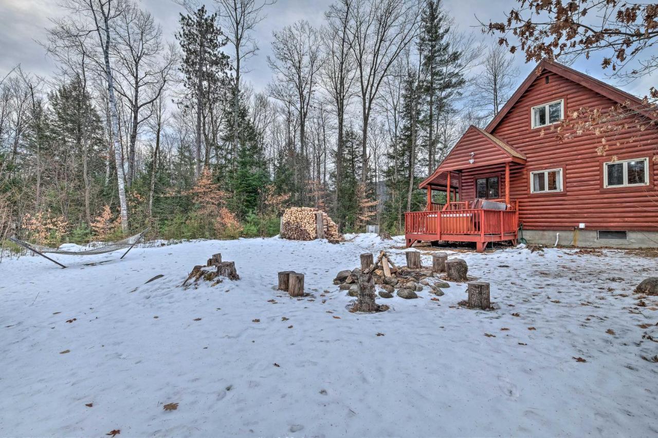 Secluded Johnsburg Retreat With Hot Tub And Fire Pit Villa Eksteriør bilde