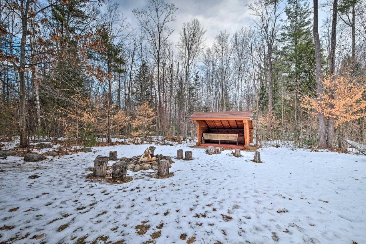 Secluded Johnsburg Retreat With Hot Tub And Fire Pit Villa Eksteriør bilde