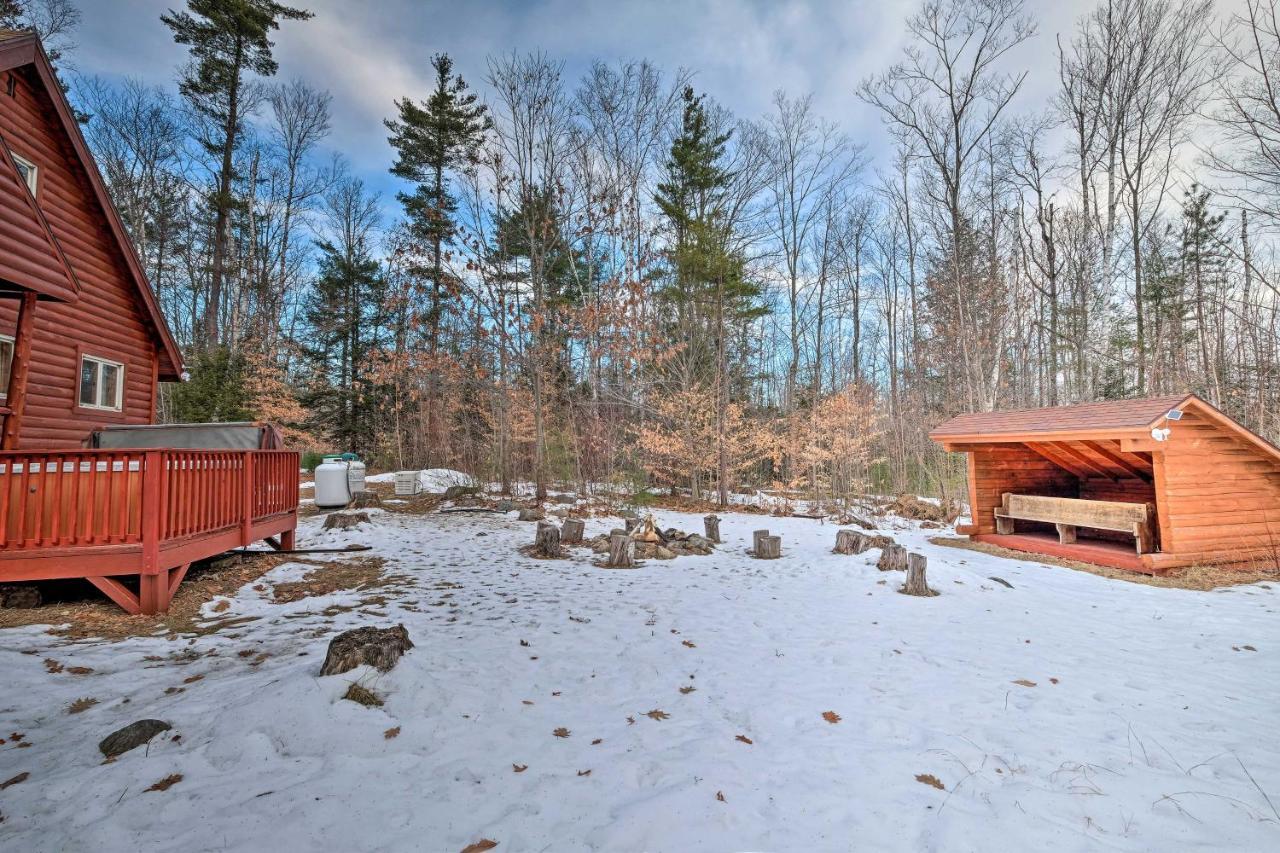 Secluded Johnsburg Retreat With Hot Tub And Fire Pit Villa Eksteriør bilde