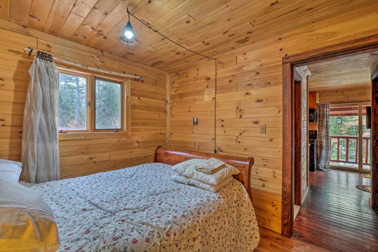 Secluded Johnsburg Retreat With Hot Tub And Fire Pit Villa Eksteriør bilde