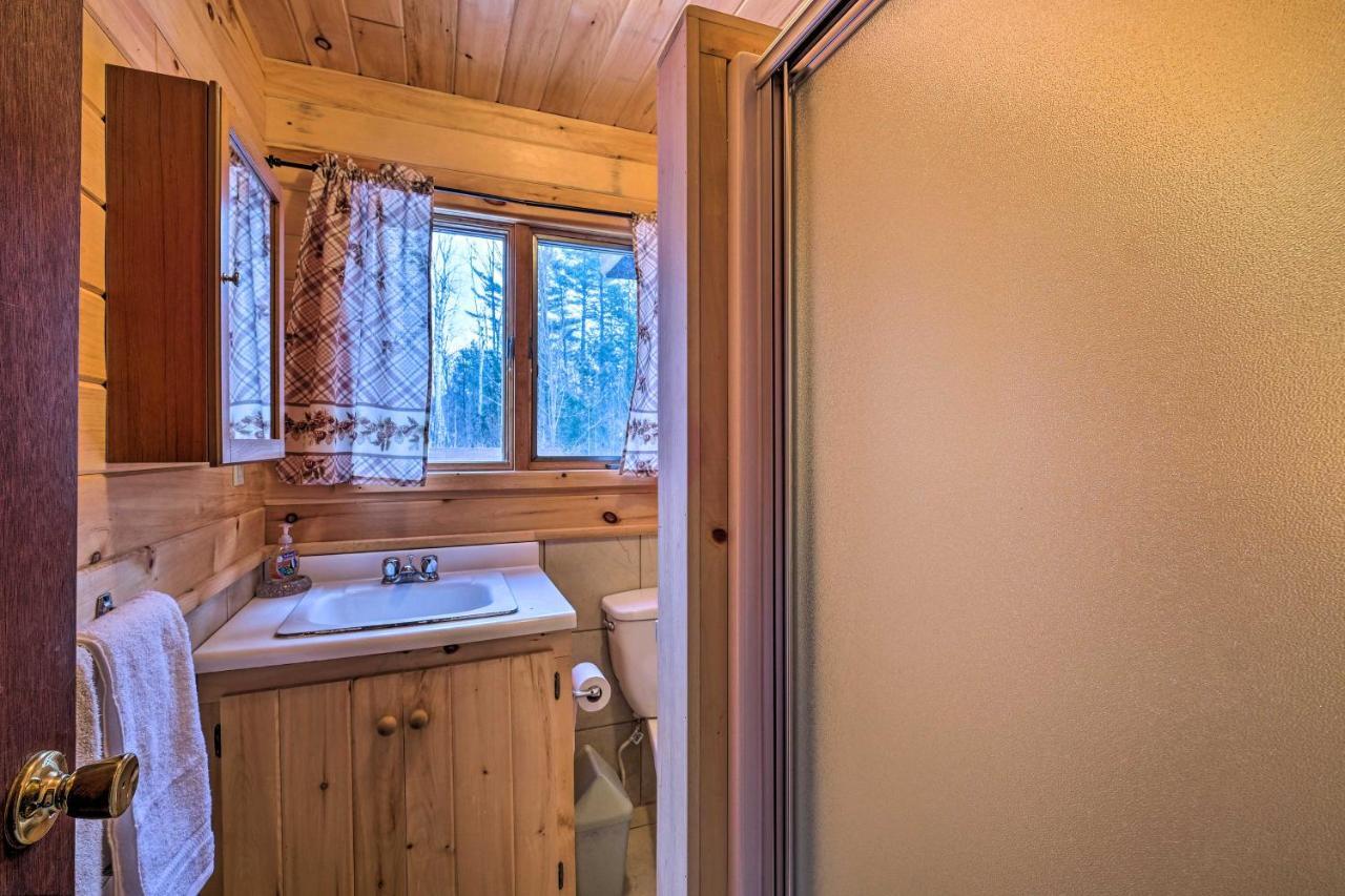 Secluded Johnsburg Retreat With Hot Tub And Fire Pit Villa Eksteriør bilde